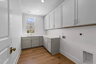 126 E Drewry Ln, Raleigh, NC 27609 - Photo 33