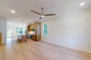 209 W Franklin St, Zebulon, NC 27597 - Photo 19