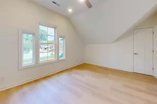 209 W Franklin St, Zebulon, NC 27597 - Photo 35