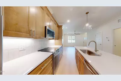 209 W Franklin Street, Zebulon, NC 27597 - Photo 23