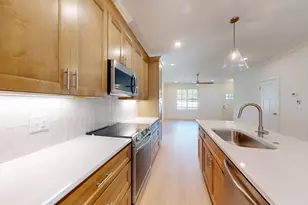 209 W Franklin St, Zebulon, NC 27597 - Photo 23