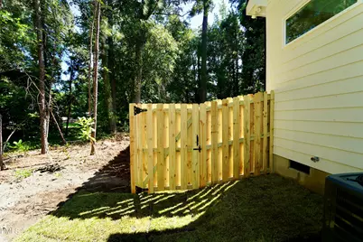 209 W Franklin Street, Zebulon, NC 27597 - Photo 15