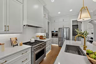 221 Dublin Rd, Raleigh, NC 27609 - Photo 9