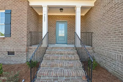7637 Sweetwater Drive, Nashville, NC 27856 - Photo 5