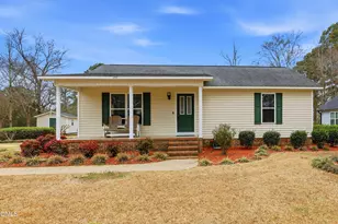 525 W Edwards St, Princeton, NC 27569 - Photo 1