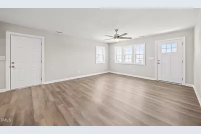 728 S Wakefield Street, Zebulon, NC 27597 - Photo 3