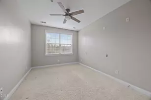 10511 Rosegate Ct, Raleigh, NC 27617 - Photo 21