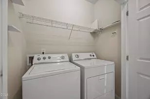 10511 Rosegate Ct, Raleigh, NC 27617 - Photo 23