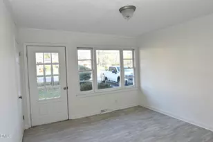 703 W Main St, Clinton, NC 28328 - Photo 11