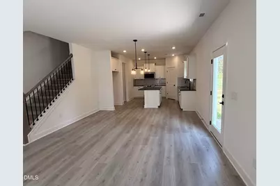 530 Middleton Court, Sanford, NC 27330 - Photo 5