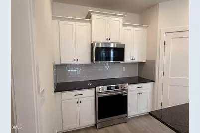 530 Middleton Court, Sanford, NC 27330 - Photo 7