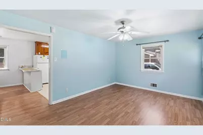 112 E Franklin Street, Zebulon, NC 27597 - Photo 11