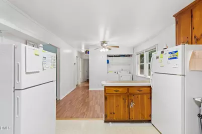 112 E Franklin Street, Zebulon, NC 27597 - Photo 15