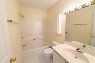 320 Summerwalk Cir, Chapel Hill, NC 27517 - Photo 11