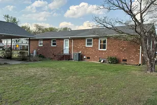 2992 Cherry Ln, Kinston, NC 28504 - Photo 9