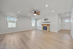 8722 Kenridge Ln, Fuquay Varina, NC 27526 - Photo 5