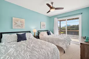 1125 S Topsail Dr, Surf City, NC 28445 - Photo 17