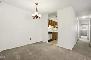 1014 Sandlin Pl, Raleigh, NC 27606 - Photo 5