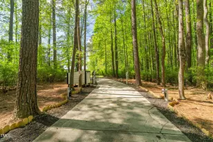 3010 Blueberry Ln, Chapel Hill, NC 27516 - Photo 5