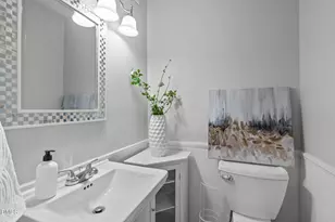 203 Oak Hollow Ct, Raleigh, NC 27613 - Photo 5
