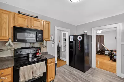 913 Woodrow Street S, Wilson, NC 27893 - Photo 15