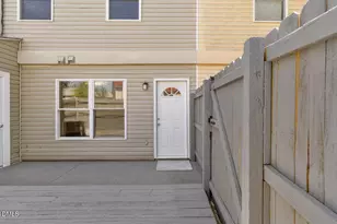 8206 Merriweather Cir, Raleigh, NC 27616 - Photo 29