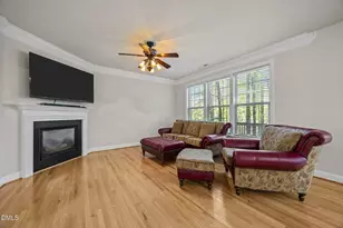908 Pirouette Ct, Raleigh, NC 27606 - Photo 17