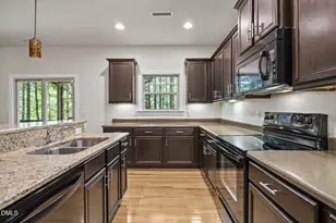 908 Pirouette Ct, Raleigh, NC 27606 - Photo 21