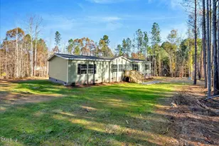 124 Cherryville Ln, Henderson, NC 27537 - Photo 3