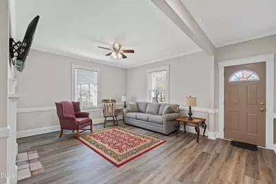 403 W E Street, Erwin, NC 28334 - Photo 7