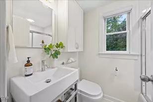 1641 Sutton Dr, Raleigh, NC 27605 - Photo 15
