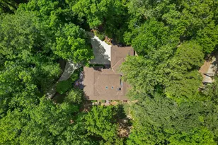 209 Lakeview Dr, Sanford, NC 27332 - Photo 5
