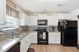 151 Sumter Ct, Burlington, NC 27217 - Photo 17
