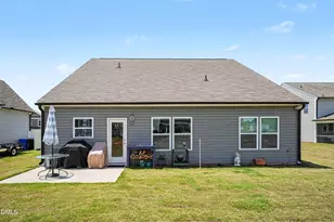 105 Benson Vlg Dr, Benson, NC 27504 - Photo 21