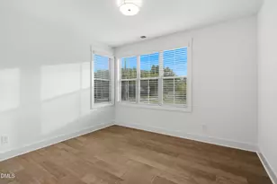700 Mildred Oaks Ct, Cary, NC 27519 - Photo 15