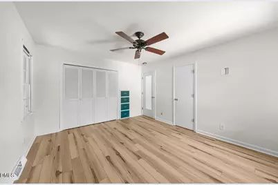 1019 Garden Court, Burlington, NC 27215 - Photo 17