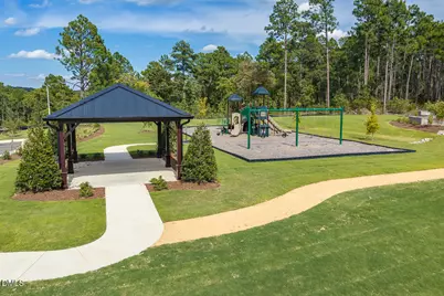 315 Queensferry Lane, Aberdeen, NC 28315 - Photo 35
