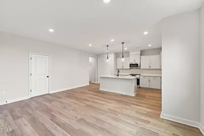347 Queensferry Lane, Aberdeen, NC 28315 - Photo 5