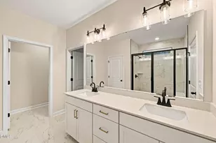347 Queens Ferry Ln, Aberdeen, NC 28315 - Photo 15