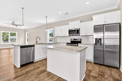 706 S Pollock Street, Selma, NC 27576 - Photo 11