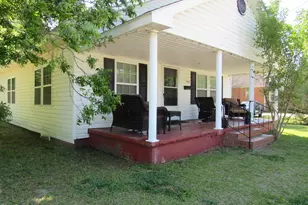 546 E Front St, Clayton, NC 27520 - Photo 3