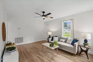 1313 Maple St, Goldsboro, NC 27530 - Photo 3