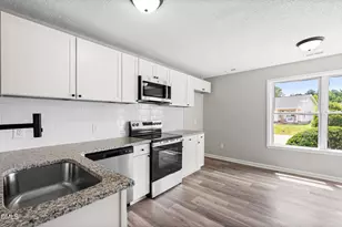 8216 Merriweather Cir, Raleigh, NC 27616 - Photo 7