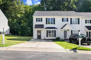 4721 Tanglewood Oaks St, Raleigh, NC 27610 - Photo 5