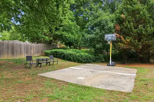 4509 Doral Dr, Greensboro, NC 27406 - Photo 25