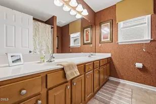 3809 Stoneybrook Dr, Durham, NC 27705 - Photo 17