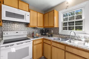 46 Richmond Dr, Clayton, NC 27527 - Photo 9