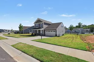 110 Benson Vlg Dr, Benson, NC 27504 - Photo 3