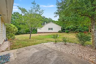 6802 Fairpoint Ct, Raleigh, NC 27613 - Photo 17