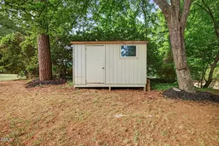 4612 Radcliff Rd, Raleigh, NC 27609 - Photo 33